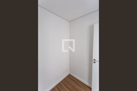 Apartamento à venda com 141m², 3 quartos e 4 vagas Apartamento à venda com 141m², 3 quartos e 4 vagasQuarto de Serviço