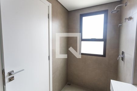 Apartamento à venda com 141m², 3 quartos e 4 vagas Apartamento à venda com 141m², 3 quartos e 4 vagasBanheiro da Suíte 1