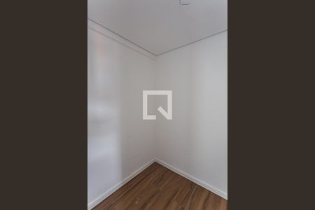 Apartamento à venda com 141m², 3 quartos e 4 vagas Apartamento à venda com 141m², 3 quartos e 4 vagasQuarto de Serviço