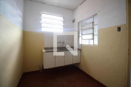 Cozinha de casa para alugar com 1 quarto, 50m² em Vila São José, São Paulo
