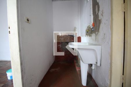 Casa para alugar com 50m², 1 quarto e sem vagaÁrea de Serviço