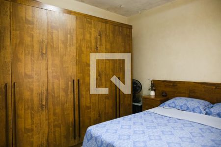 Quarto 1 de casa para alugar com 2 quartos, 300m² em Jardim das Maravilhas, Santo André