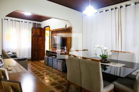 Sala de casa para alugar com 2 quartos, 300m² em Jardim das Maravilhas, Santo André