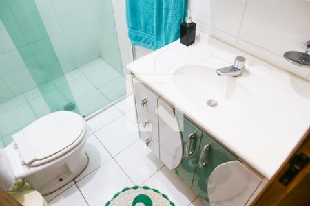 Casa à venda com 180m², 4 quartos e 4 vagas Casa à venda com 180m², 4 quartos e 4 vagasBanheiro Quarto 2