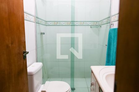 Casa à venda com 180m², 4 quartos e 4 vagas Casa à venda com 180m², 4 quartos e 4 vagasBanheiro Quarto 2