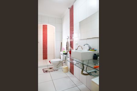 Casa à venda com 180m², 4 quartos e 4 vagas Casa à venda com 180m², 4 quartos e 4 vagasBanheiro Quarto 3