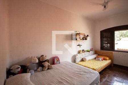 Casa à venda com 172m², 3 quartos e 2 vagasQuarto 2