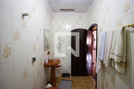 Casa à venda com 172m², 3 quartos e 2 vagasBanheiro 2