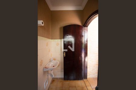 Casa à venda com 172m², 3 quartos e 2 vagasBanheiro 1