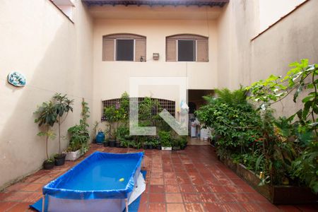 Casa à venda com 172m², 3 quartos e 2 vagasQuintal