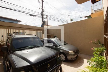 Casa à venda com 172m², 3 quartos e 2 vagasGaragem