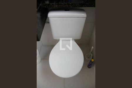 Casa à venda com 80m², 3 quartos e 1 vagaBanheiro