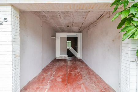 Casa à venda com 300m², 3 quartos e 2 vagas Casa à venda com 300m², 3 quartos e 2 vagasGaragem