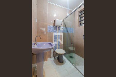 Casa à venda com 300m², 3 quartos e 2 vagas Casa à venda com 300m², 3 quartos e 2 vagasBanheiro 2