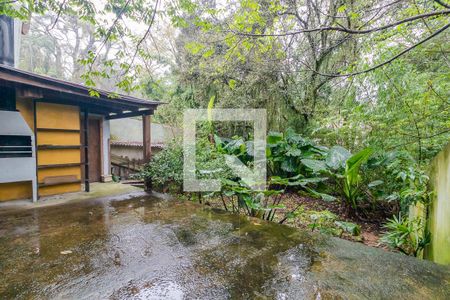 Casa à venda com 300m², 3 quartos e 2 vagas Casa à venda com 300m², 3 quartos e 2 vagasQuintal