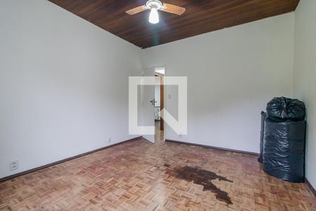 Casa à venda com 300m², 3 quartos e 2 vagas Casa à venda com 300m², 3 quartos e 2 vagasQuarto 2