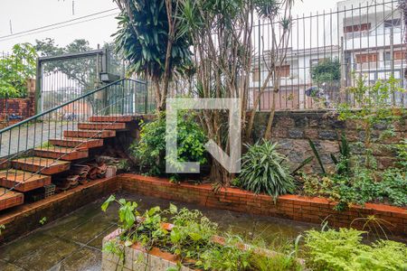 Casa à venda com 300m², 3 quartos e 2 vagas Casa à venda com 300m², 3 quartos e 2 vagasVista