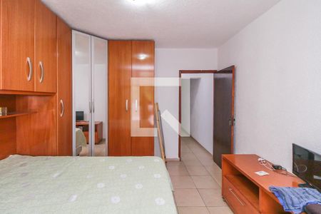 Casa à venda com 125m², 4 quartos e 2 vagas Casa à venda com 125m², 4 quartos e 2 vagasSuíte