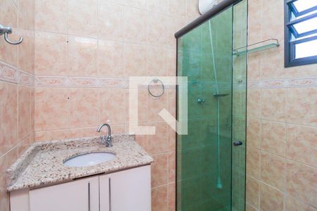 Casa à venda com 125m², 4 quartos e 2 vagas Casa à venda com 125m², 4 quartos e 2 vagasBanheiro da Suíte