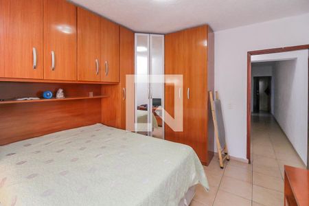 Casa à venda com 125m², 4 quartos e 2 vagas Casa à venda com 125m², 4 quartos e 2 vagasSuíte