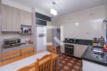 Casa à venda com 125m², 4 quartos e 2 vagas Casa à venda com 125m², 4 quartos e 2 vagasCozinha