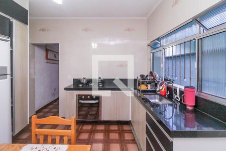 Casa à venda com 125m², 4 quartos e 2 vagas Casa à venda com 125m², 4 quartos e 2 vagasCozinha