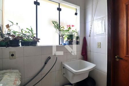 Apartamento à venda com 92m², 3 quartos e 1 vagaÁrea de Serviço