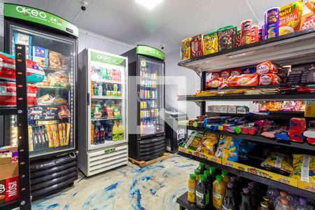 Apartamento para alugar com 55m², 2 quartos e 1 vagaÁrea comum - Mini Mercado