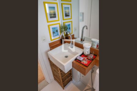 Apartamento à venda com 82m², 2 quartos e 1 vagaBanheiro Social