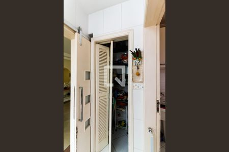 Casa para alugar com 473m², 3 quartos e 5 vagas Casa para alugar com 473m², 3 quartos e 5 vagasCozinha