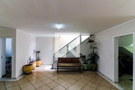 Casa para alugar com 473m², 3 quartos e 5 vagas Casa para alugar com 473m², 3 quartos e 5 vagasGaragem