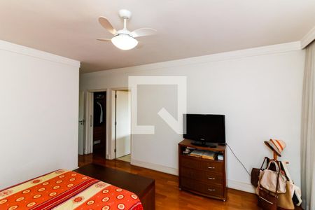 Casa para alugar com 473m², 3 quartos e 5 vagas Casa para alugar com 473m², 3 quartos e 5 vagasSuíte 1