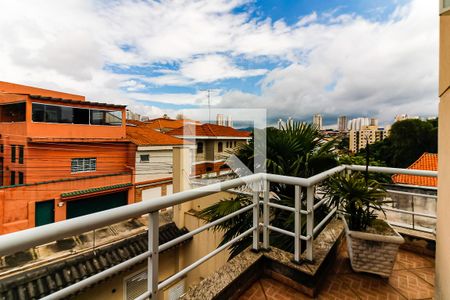 Casa para alugar com 473m², 3 quartos e 5 vagas Casa para alugar com 473m², 3 quartos e 5 vagasVista