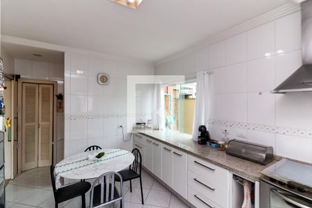 Casa para alugar com 473m², 3 quartos e 5 vagas Casa para alugar com 473m², 3 quartos e 5 vagasCozinha