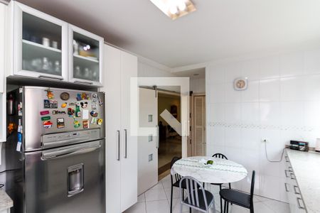 Casa para alugar com 473m², 3 quartos e 5 vagas Casa para alugar com 473m², 3 quartos e 5 vagasCozinha