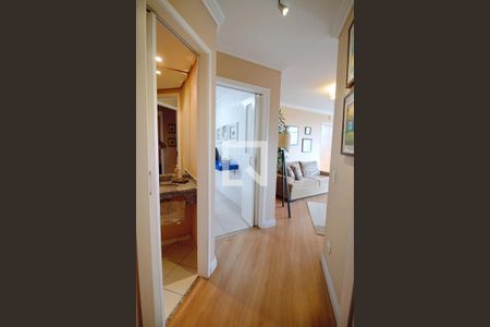 Corredor Quartos  de apartamento à venda com 3 quartos, 110m² em Vila Suzana, São Paulo