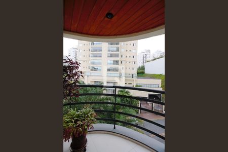 Apartamento à venda com 110m², 3 quartos e 3 vagasVaranda da Suíte 2 