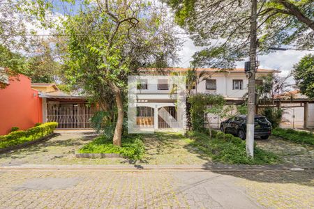 Casa à venda com 143m², 3 quartos e 4 vagasFachada
