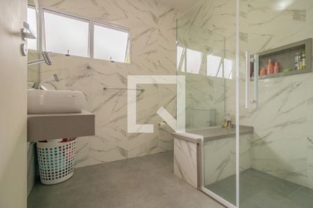 Casa à venda com 143m², 3 quartos e 4 vagasBanheiro