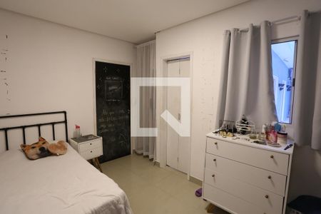 Casa à venda com 165m², 3 quartos e 2 vagasSuíte 2