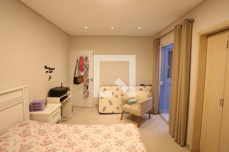 Casa à venda com 165m², 3 quartos e 2 vagasSuíte 1