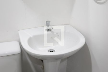 Casa à venda com 165m², 3 quartos e 2 vagasBanheiro