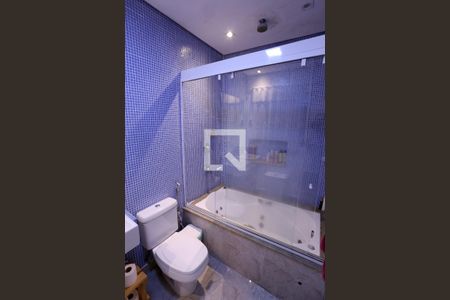 Casa à venda com 165m², 3 quartos e 2 vagasBanheiro da Suíte 1