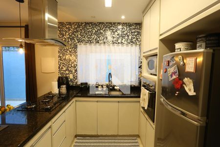 Casa à venda com 165m², 3 quartos e 2 vagasCozinha