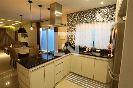 Casa à venda com 165m², 3 quartos e 2 vagasCozinha