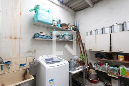 Casa à venda com 283m², 5 quartos e 2 vagasLavanderia