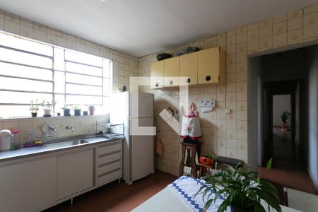 Casa à venda com 283m², 5 quartos e 2 vagasCozinha