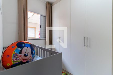 Quarto 2 de apartamento para alugar com 2 quartos, 42m² em Vila Carmosina, São Paulo