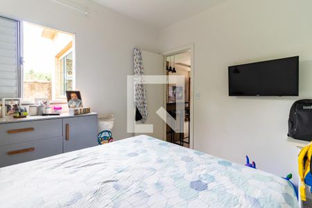 Quarto 1 de apartamento para alugar com 2 quartos, 42m² em Vila Carmosina, São Paulo