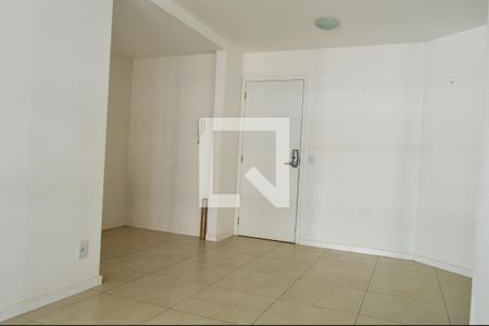 Sala de apartamento à venda com 2 quartos, 66m² em Jacarepaguá, Rio de Janeiro